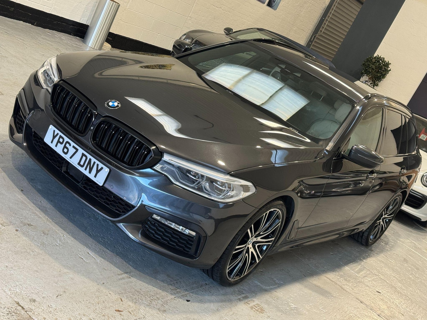 Used BMW 5 Series 2018 for sale - 76926366: Photo 30
