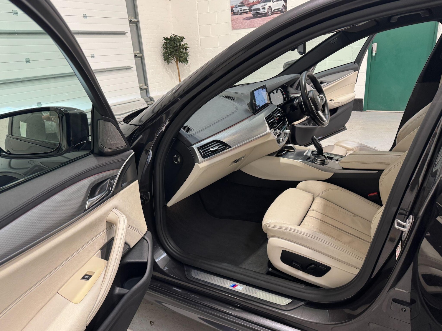 Used BMW 5 Series 2018 for sale - 76926366: Photo 67