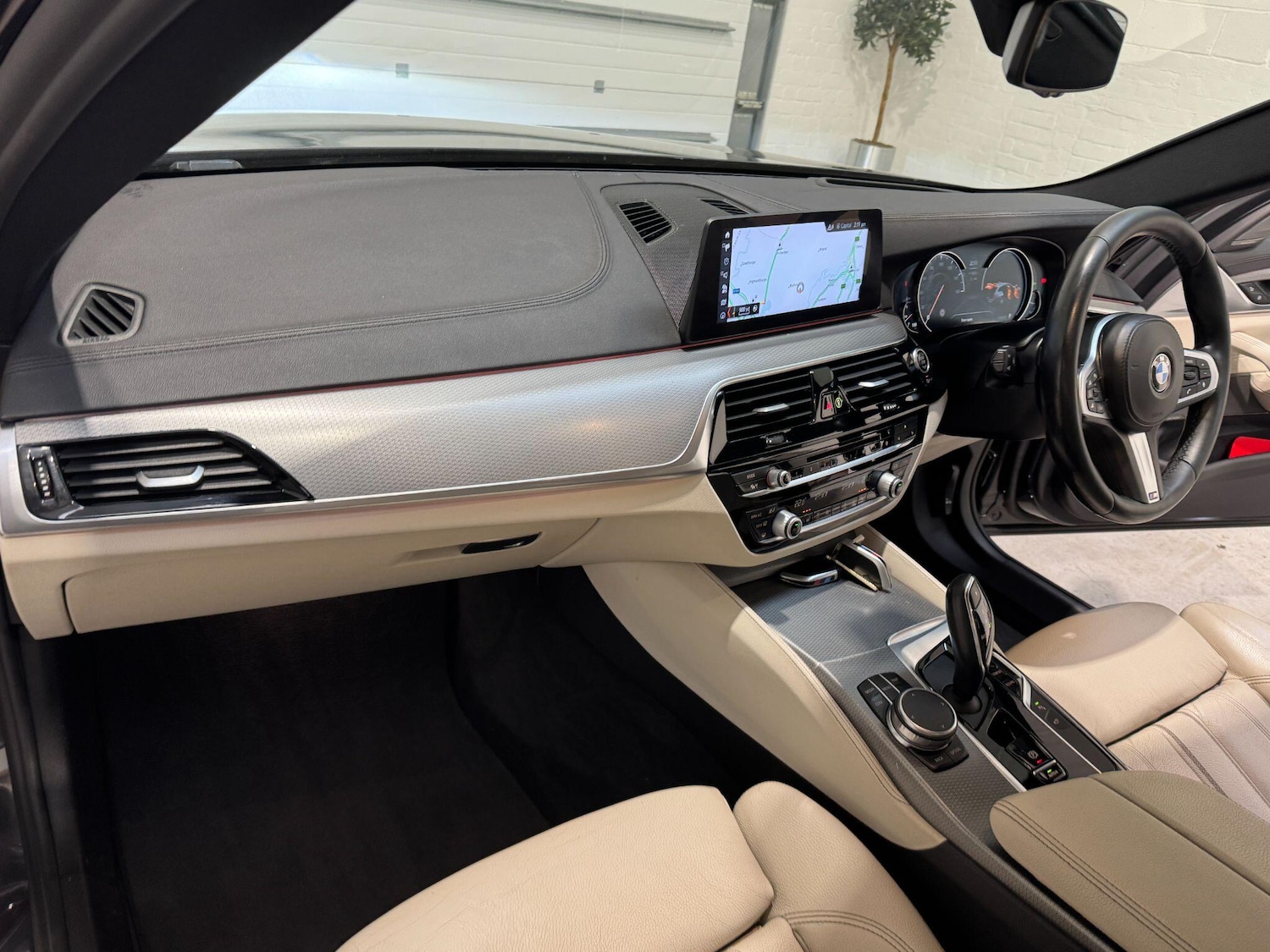 Used BMW 5 Series 2018 for sale - 76926366: Photo 68