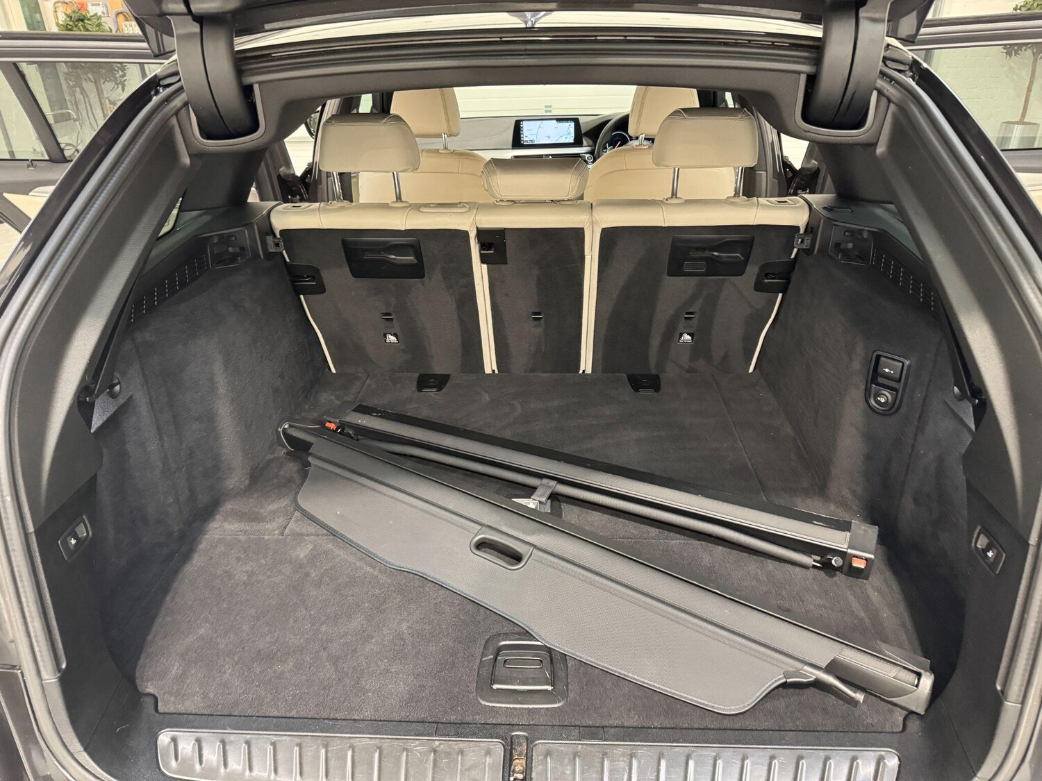 Used BMW 5 Series 2018 for sale - 76926366: Photo 74