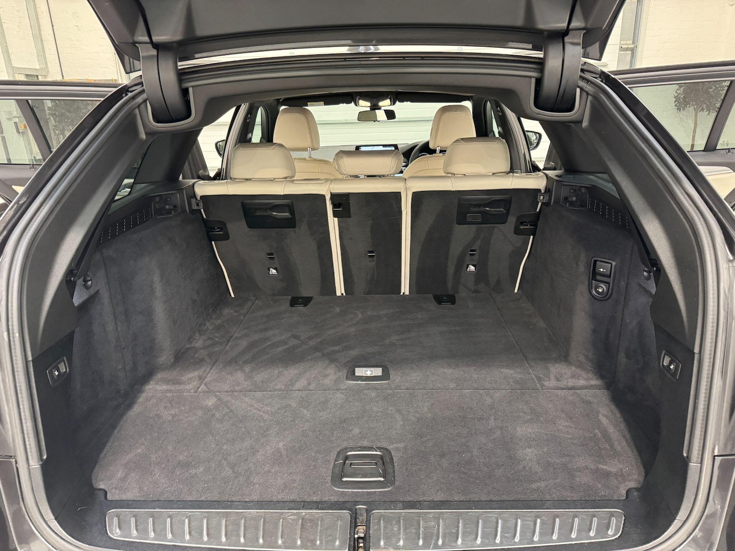 Used BMW 5 Series 2018 for sale - 76926366: Photo 76