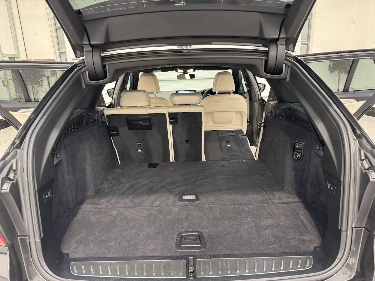 Used BMW 5 Series 2018 for sale - 76926366: Photo 78