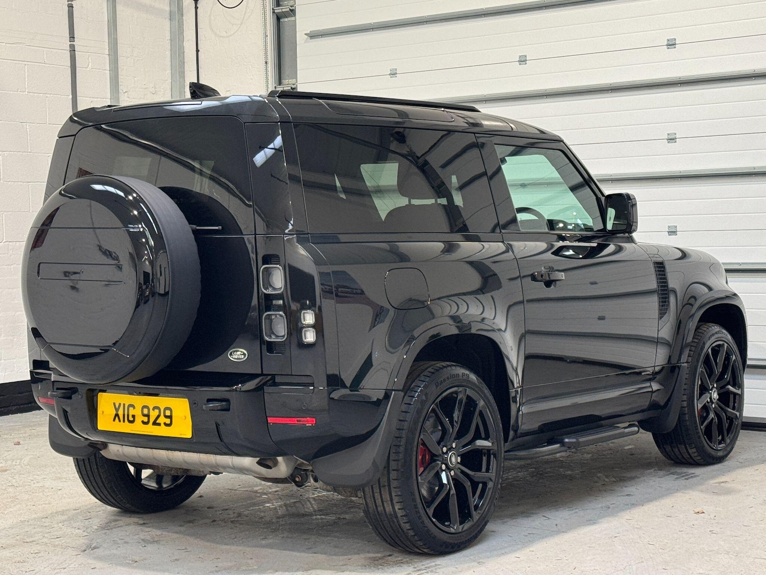 Used Land Rover Defender 2021 for sale - 77612589: Photo 11