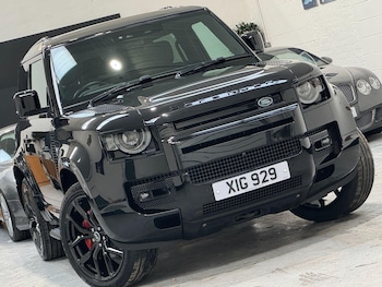 Used Land Rover Defender 2021 for sale - 77612589: Photo