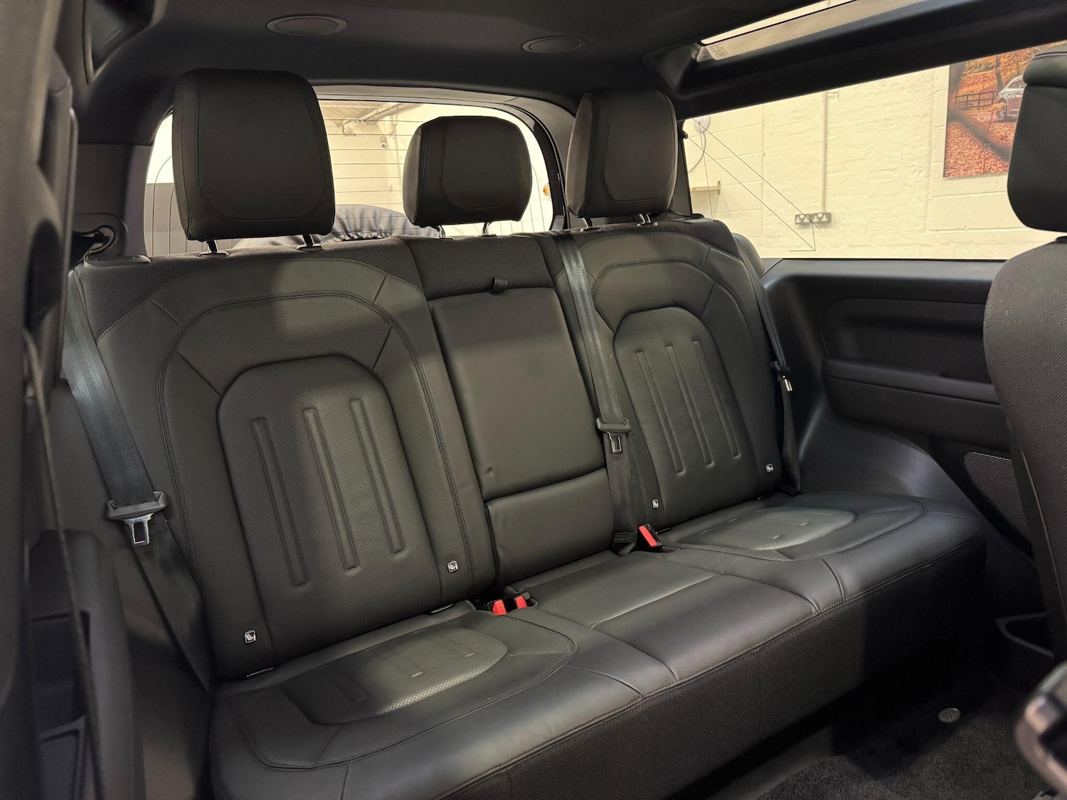 Used Land Rover Defender 2021 for sale - 77612589: Photo 21
