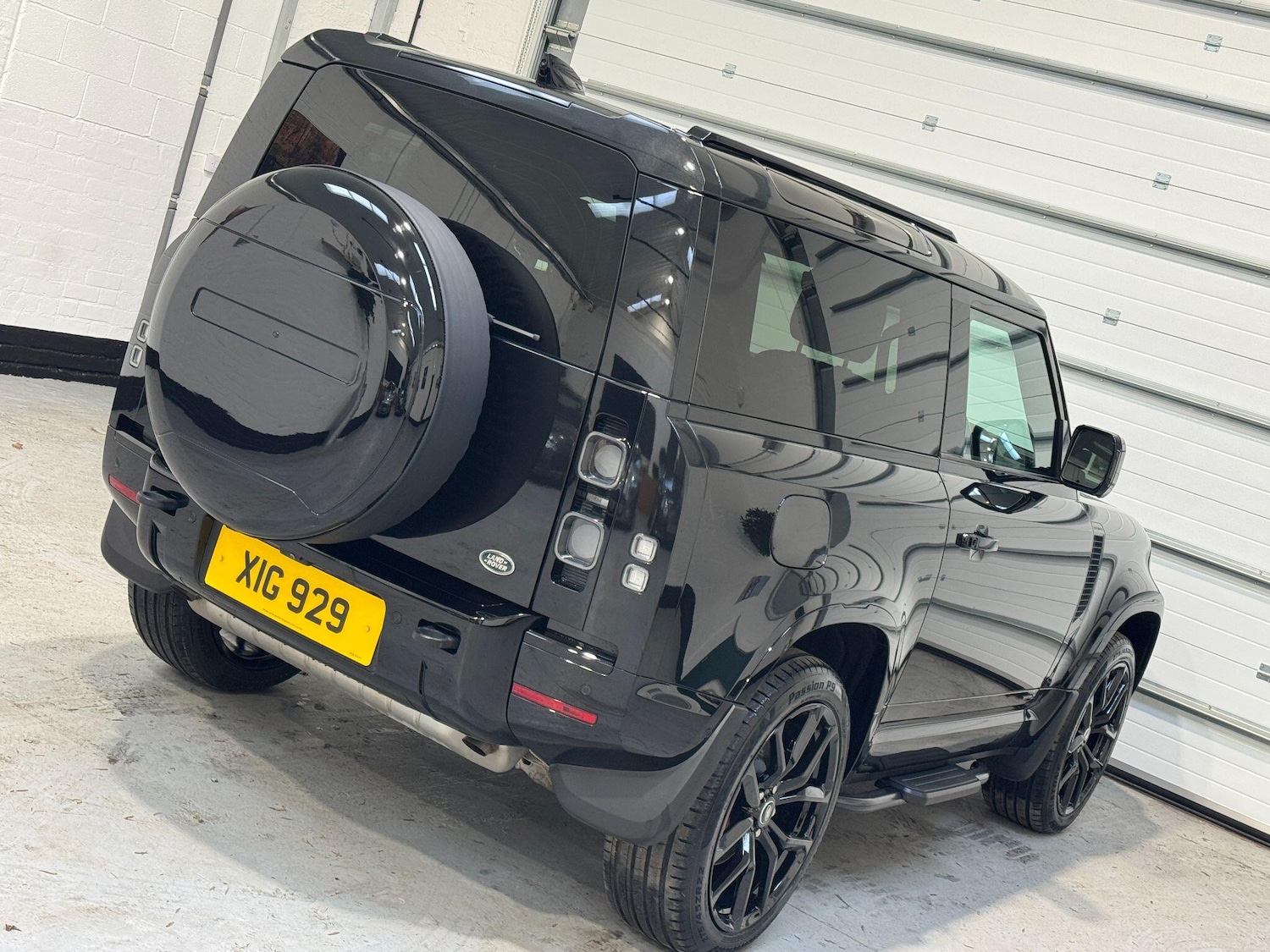 Used Land Rover Defender 2021 for sale - 77612589: Photo 37