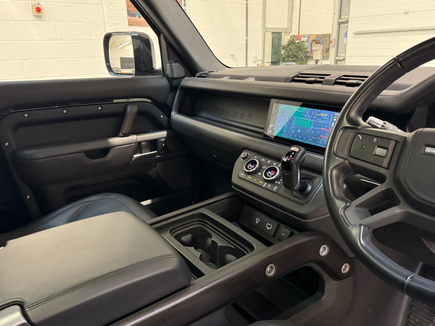 Used Land Rover Defender 2021 for sale - 77612589: Photo 83