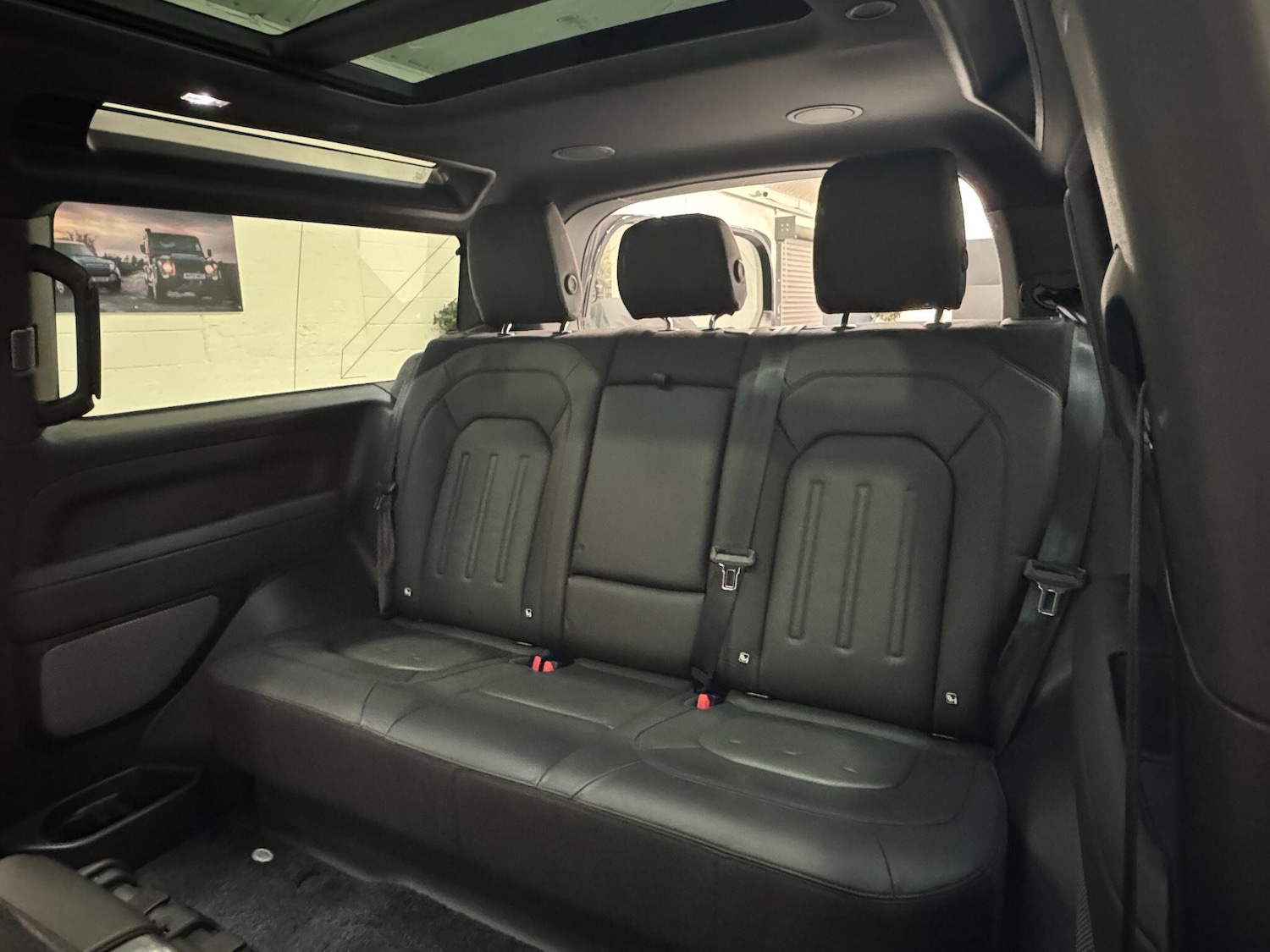 Used Land Rover Defender 2021 for sale - 77612589: Photo 89
