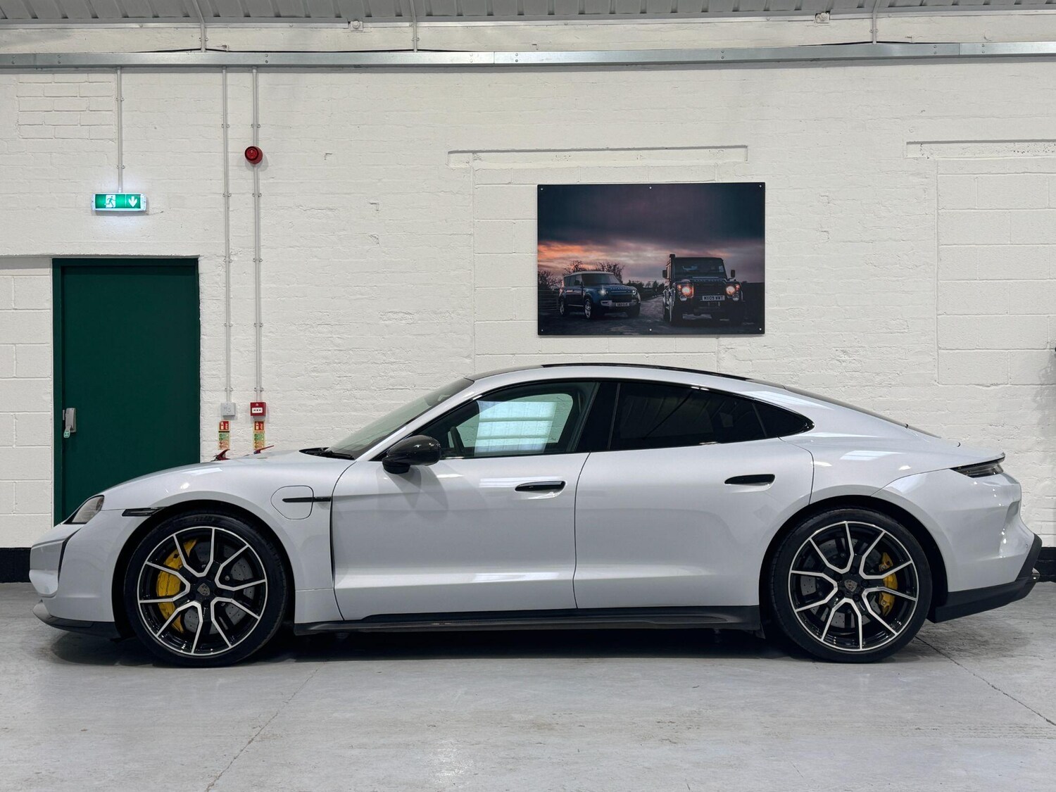 Used Porsche Taycan 2024 for sale - 77852761: Photo 10