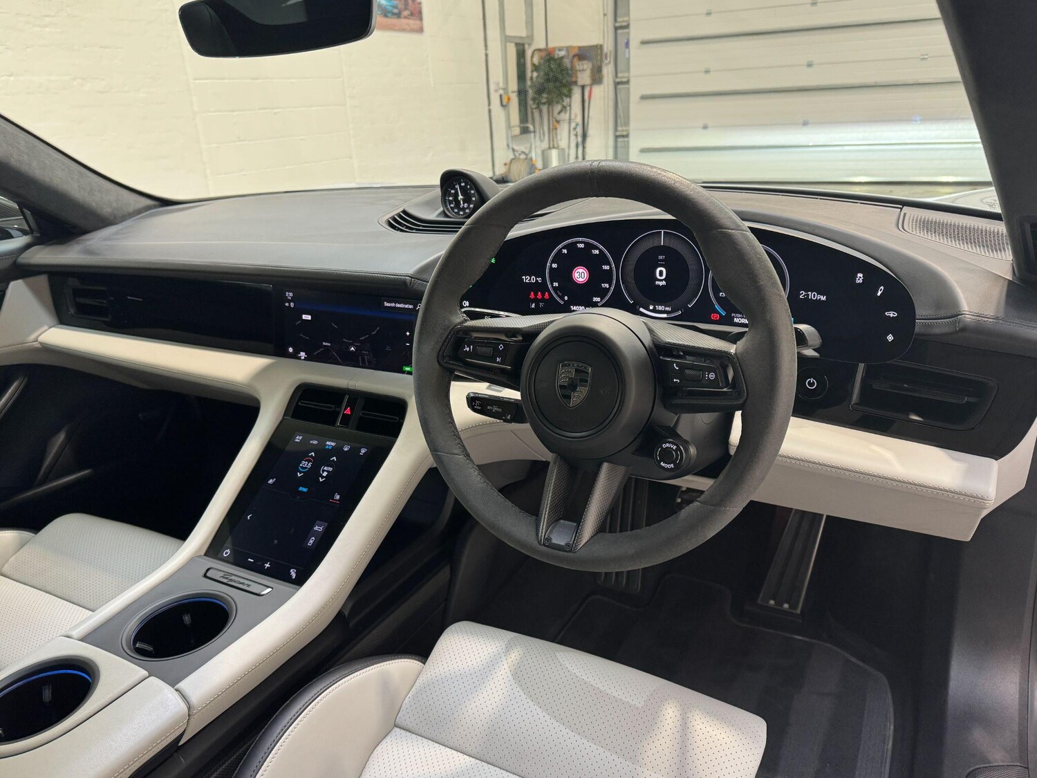 Used Porsche Taycan 2024 for sale - 77852761: Photo 16