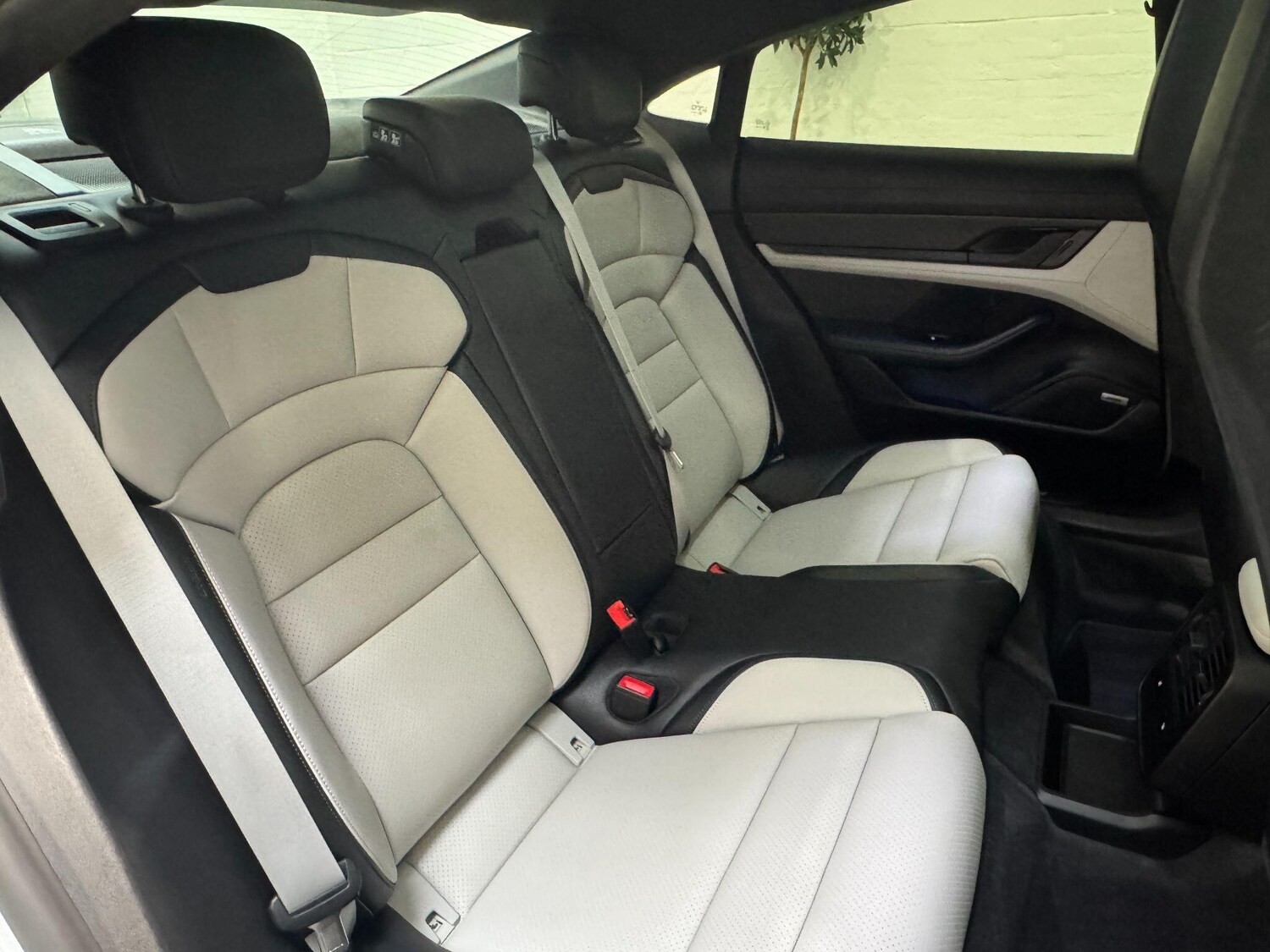 Used Porsche Taycan 2024 for sale - 77852761: Photo 22