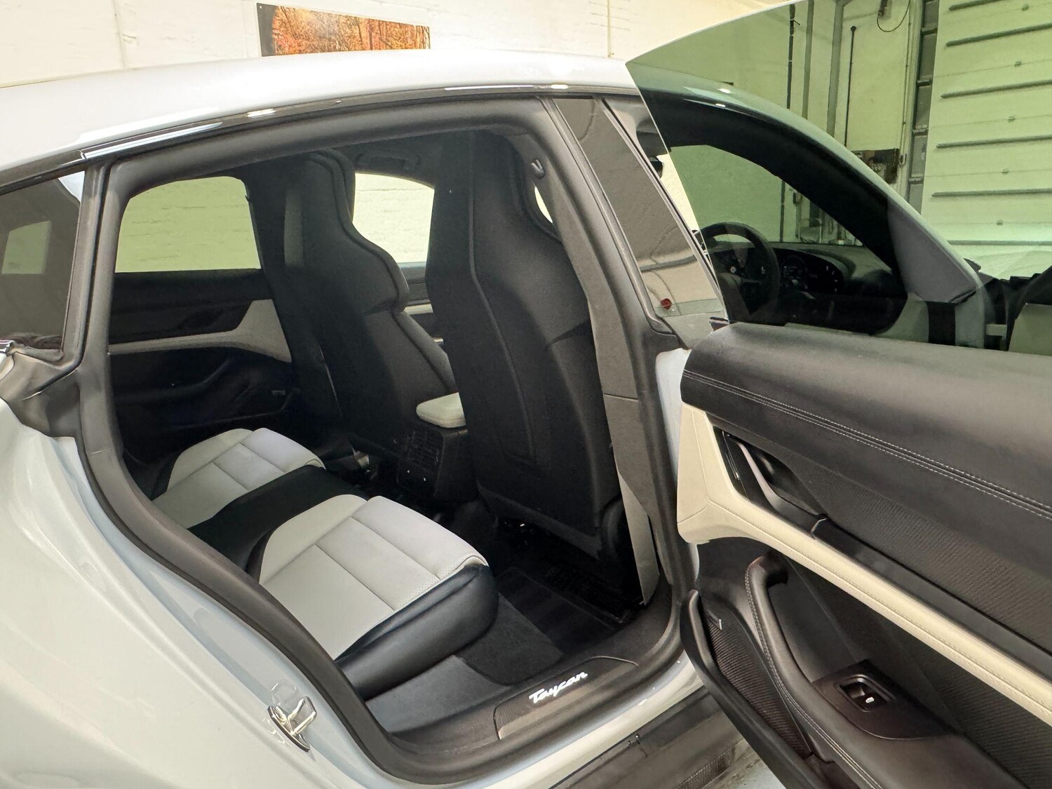 Used Porsche Taycan 2024 for sale - 77852761: Photo 24