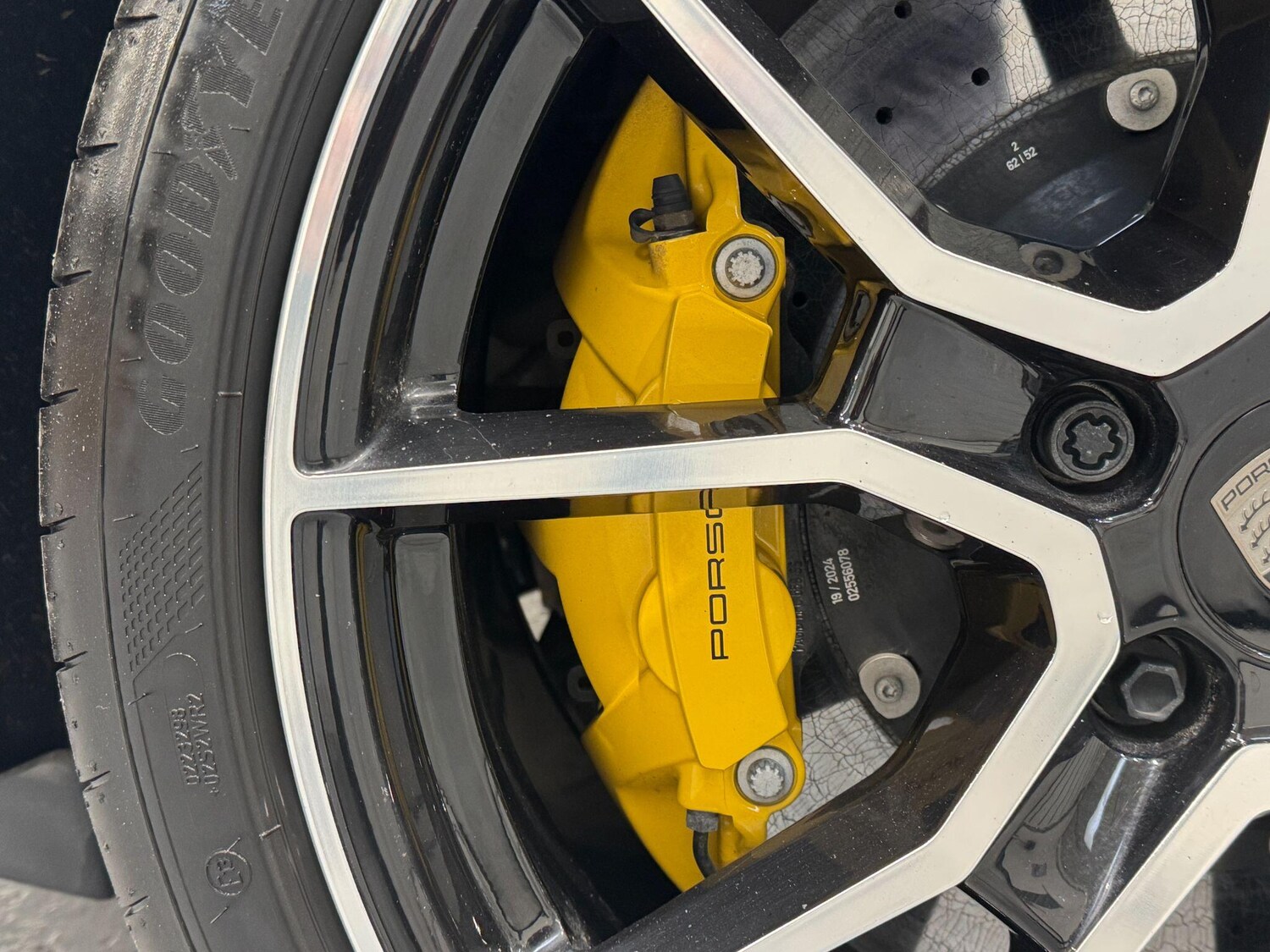 Used Porsche Taycan 2024 for sale - 77852761: Photo 31