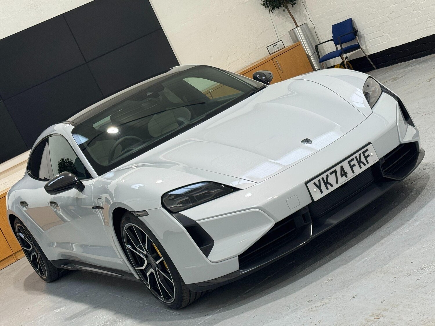 Used Porsche Taycan 2024 for sale - 77852761: Photo 36