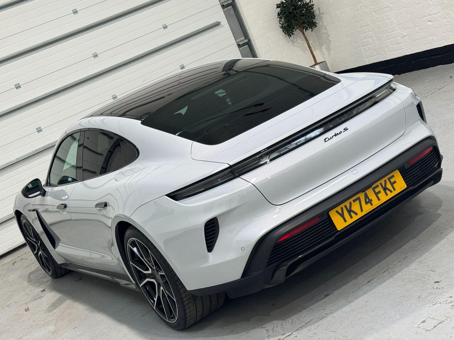 Used Porsche Taycan 2024 for sale - 77852761: Photo 38