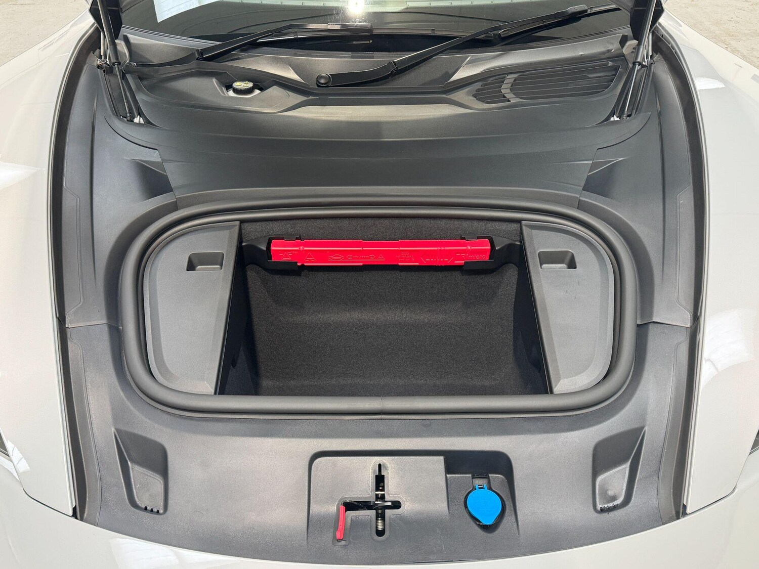 Used Porsche Taycan 2024 for sale - 77852761: Photo 43