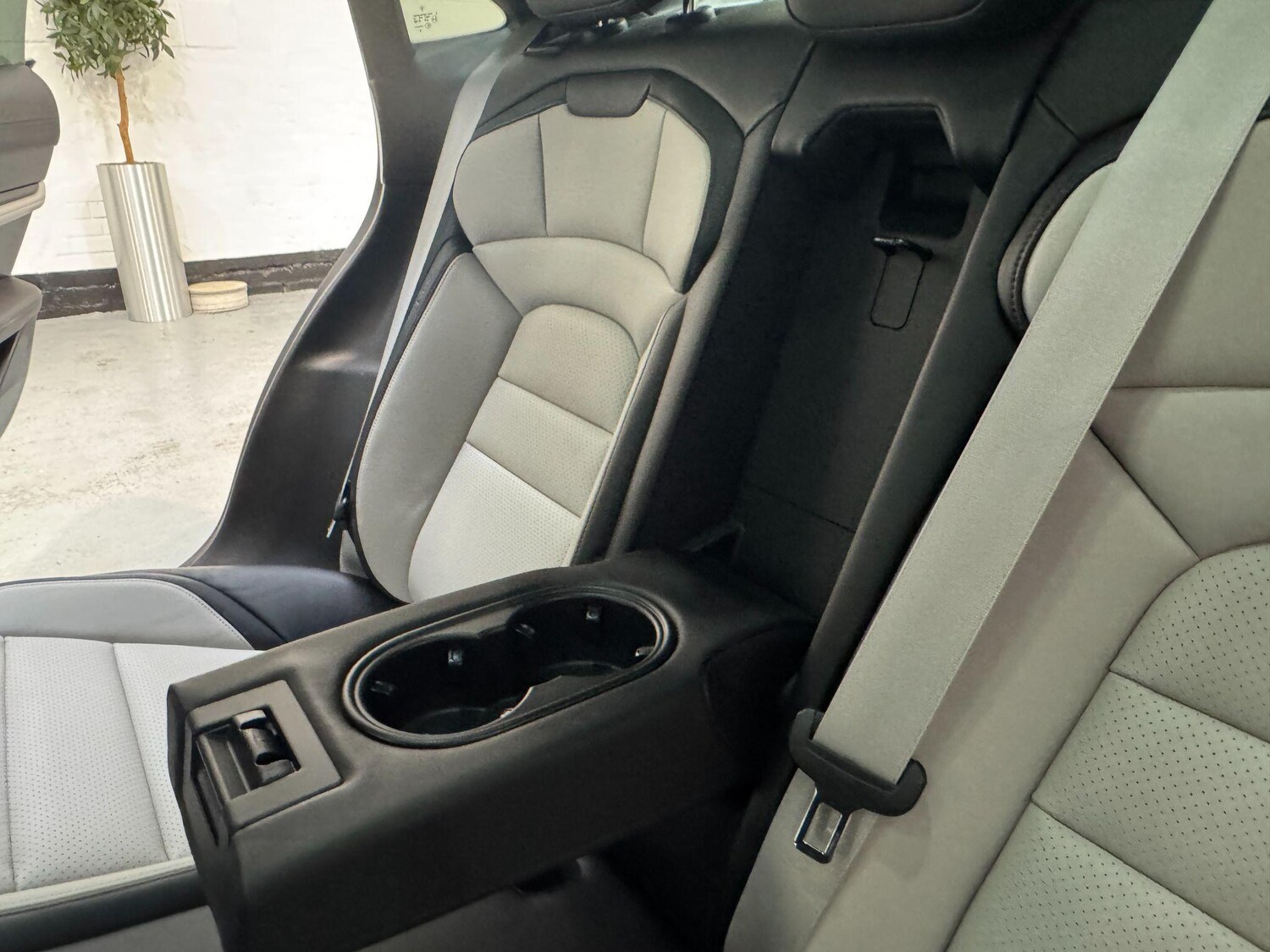 Used Porsche Taycan 2024 for sale - 77852761: Photo 68