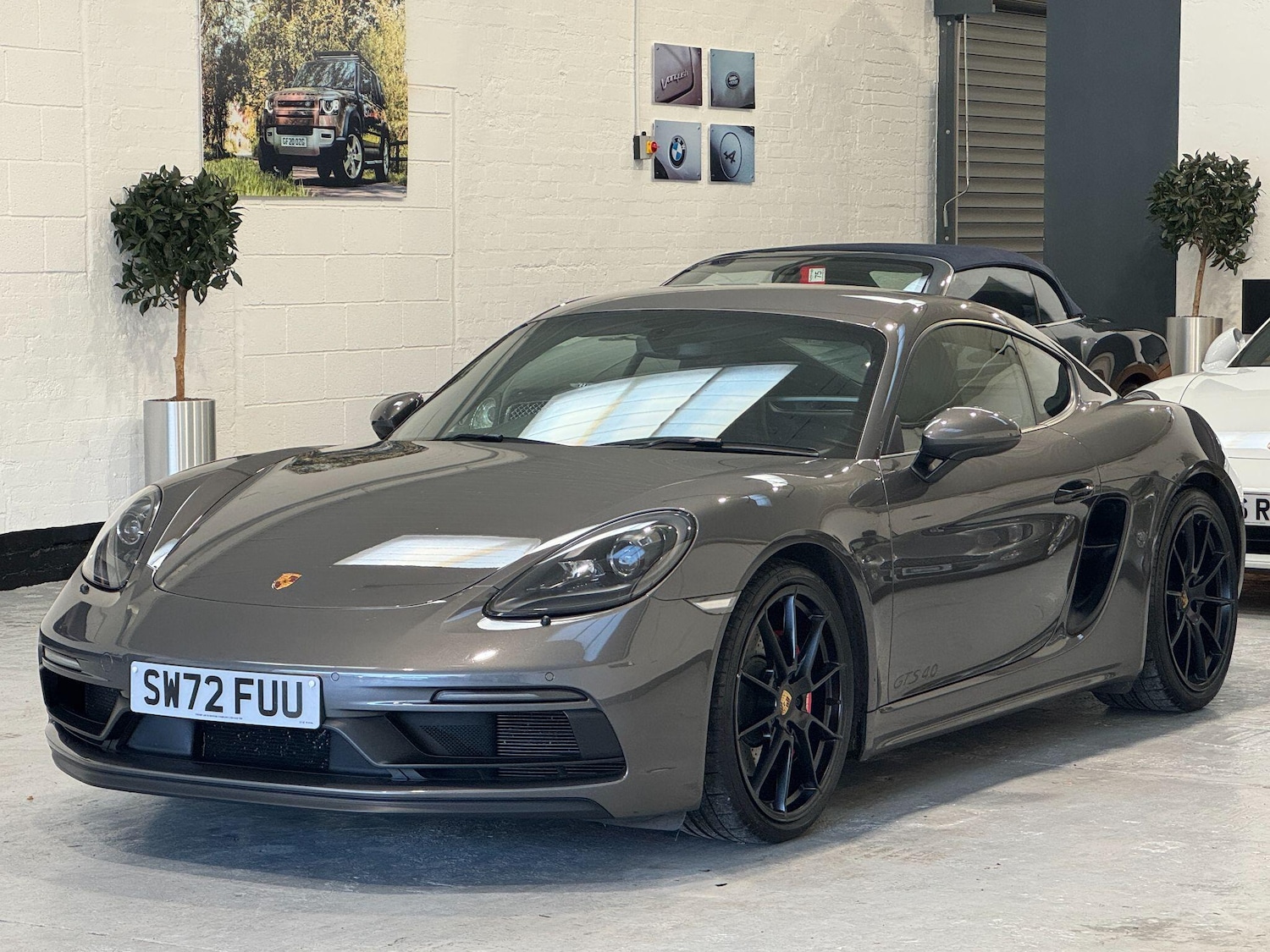 Used Porsche Cayman 2023 for sale - 76965550: Photo 3