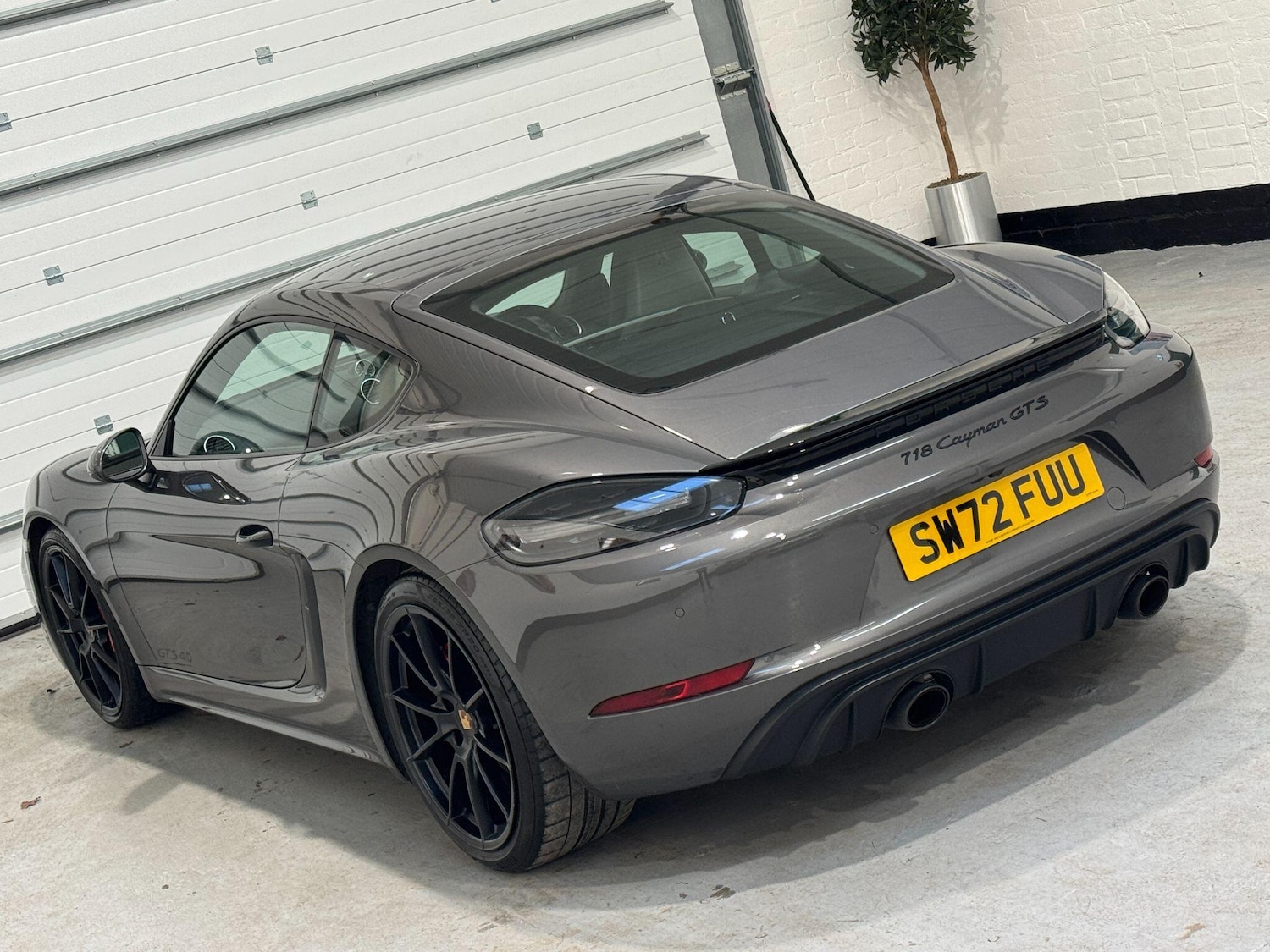 Used Porsche Cayman 2023 for sale - 76965550: Photo 33