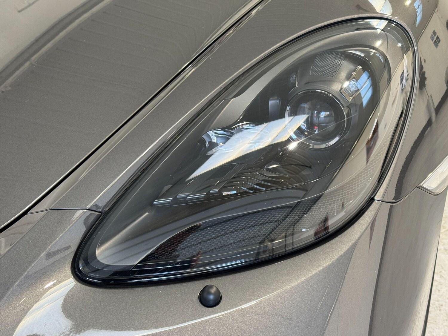 Used Porsche Cayman 2023 for sale - 76965550: Photo 38