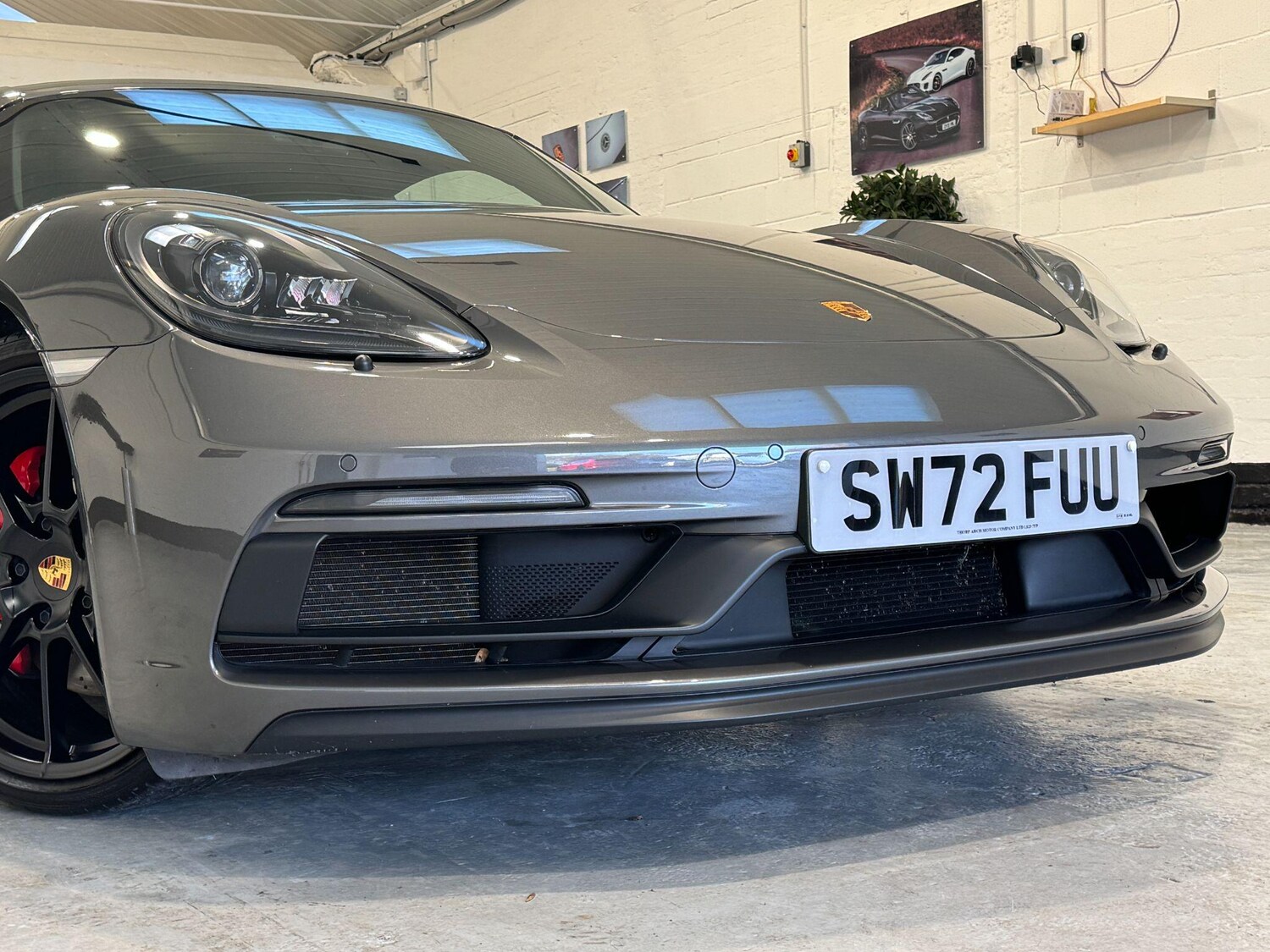 Used Porsche Cayman 2023 for sale - 76965550: Photo 43