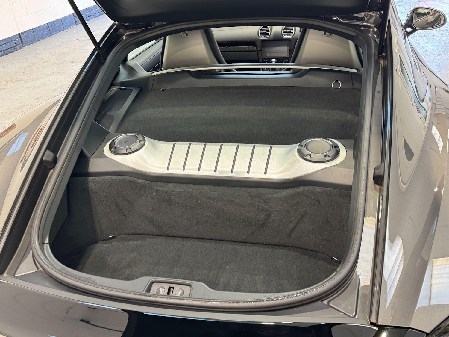 Used Porsche Cayman 2023 for sale - 76965550: Photo 44