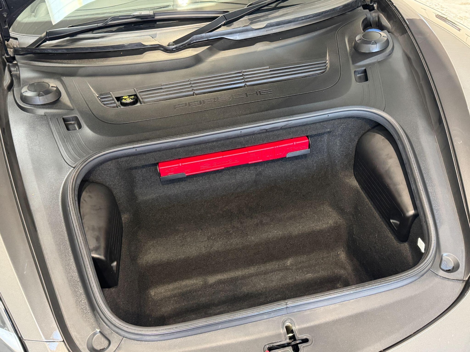 Used Porsche Cayman 2023 for sale - 76965550: Photo 45