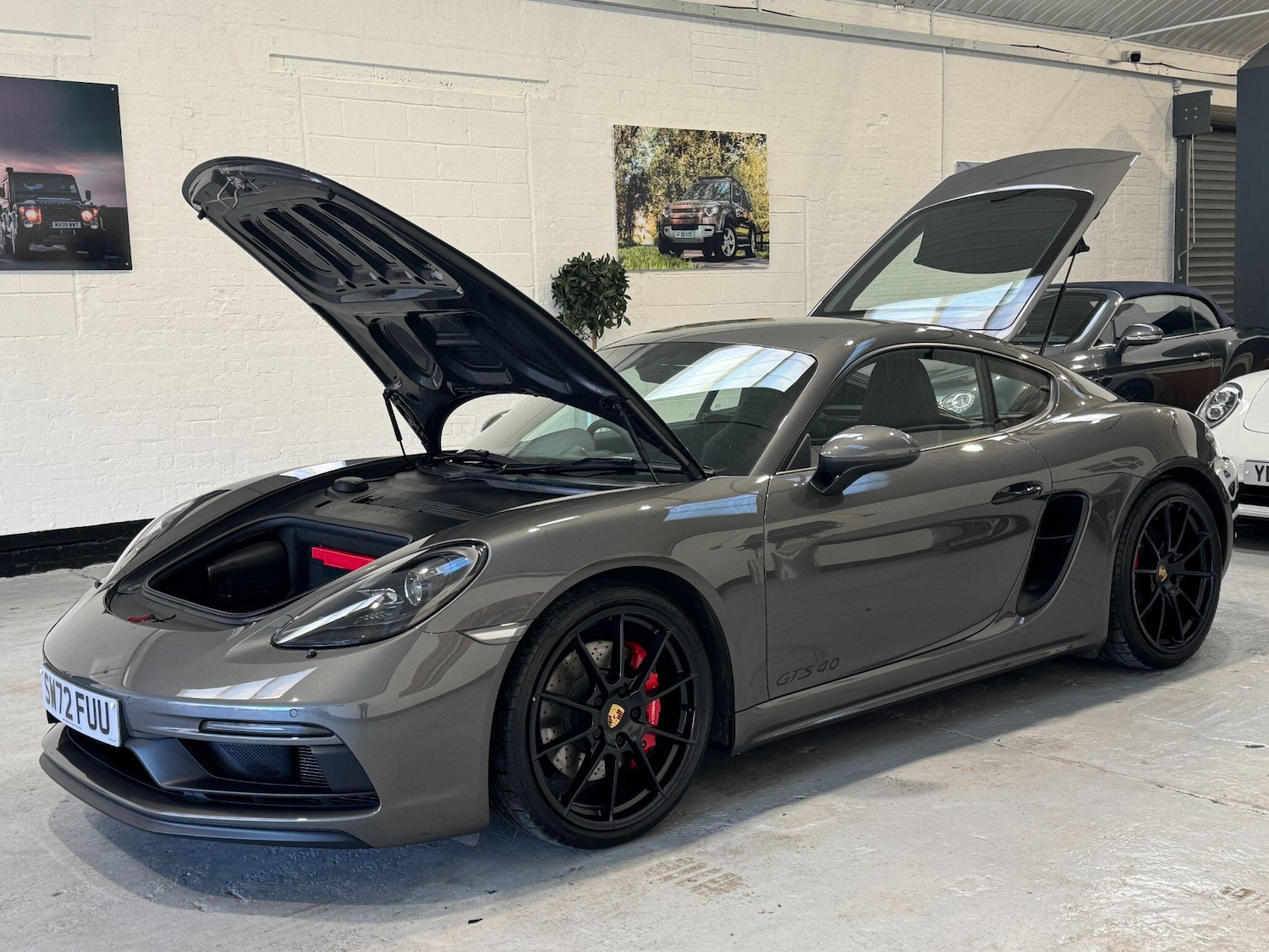 Used Porsche Cayman 2023 for sale - 76965550: Photo 46