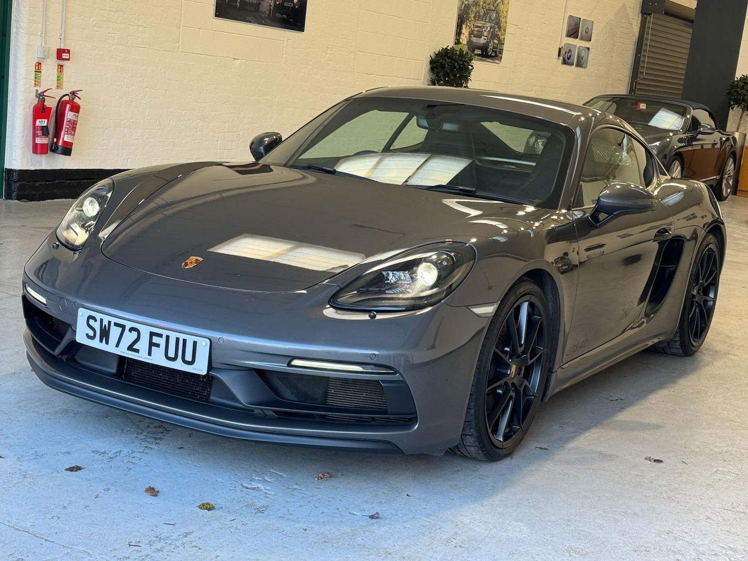 Used Porsche Cayman 2023 for sale - 76965550: Photo 75
