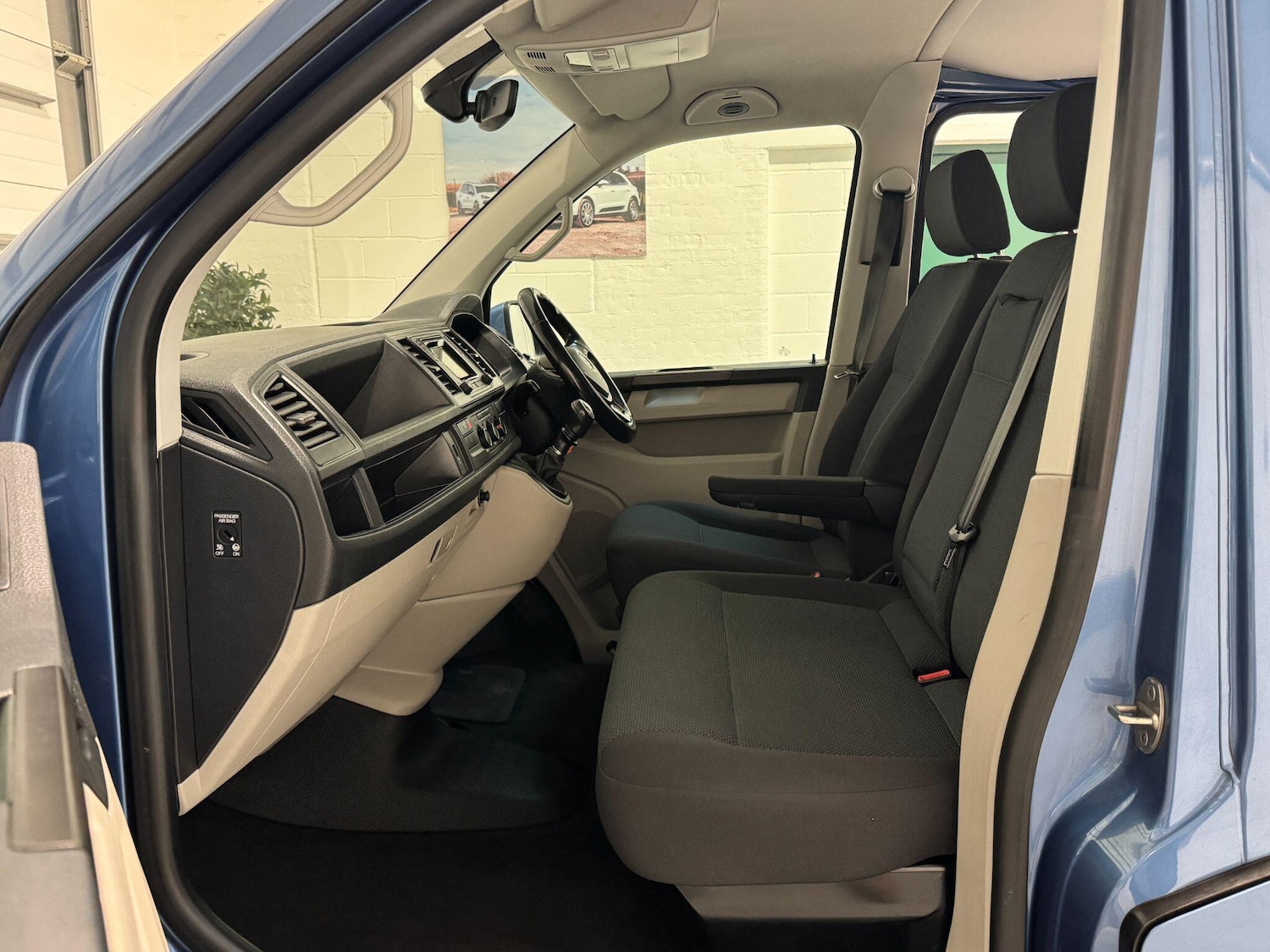 Used Volkswagen Transporter 2016 for sale - 76786821: Photo 53