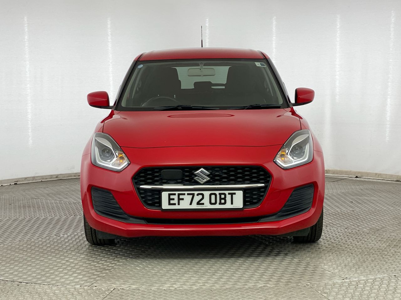 Used Suzuki Swift 2023 for sale - 75980134: Photo 2