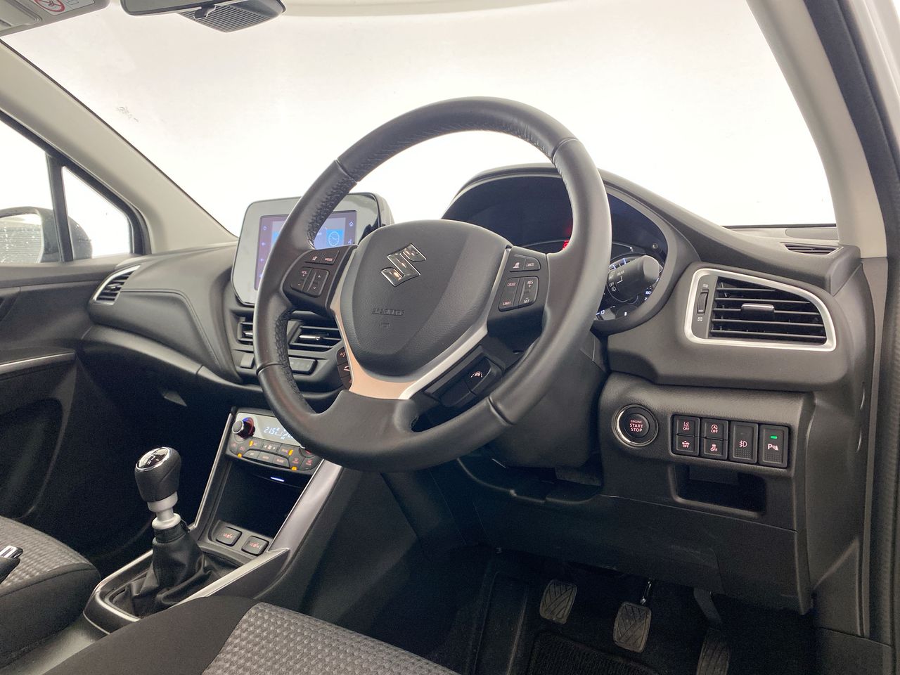 Used Suzuki SX4 S-Cross 2025 for sale - 76716644: Photo 25