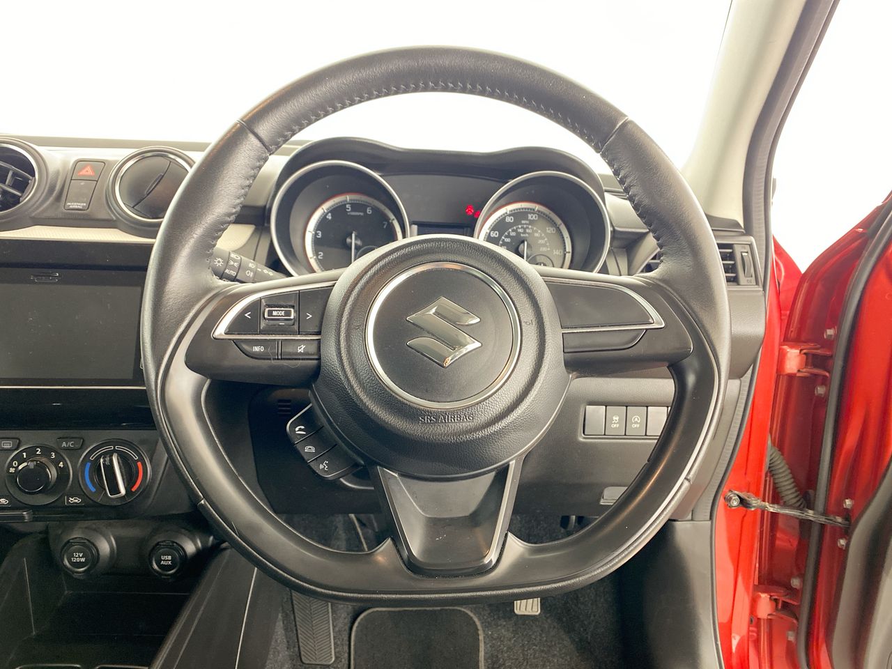 Used Suzuki Swift 2020 for sale - 76635301: Photo 15