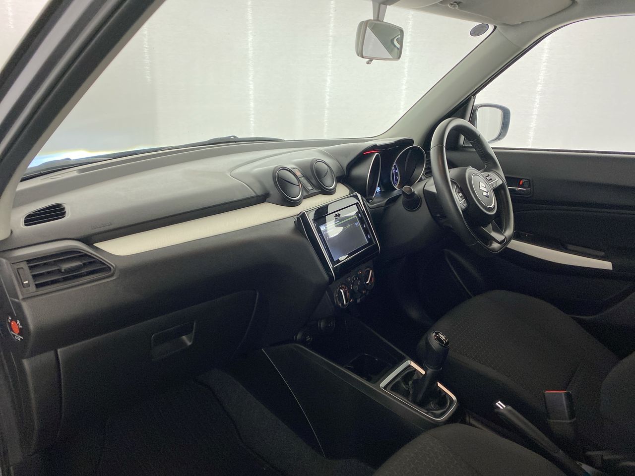 Used Suzuki Swift 2023 for sale - 76461490: Photo 25