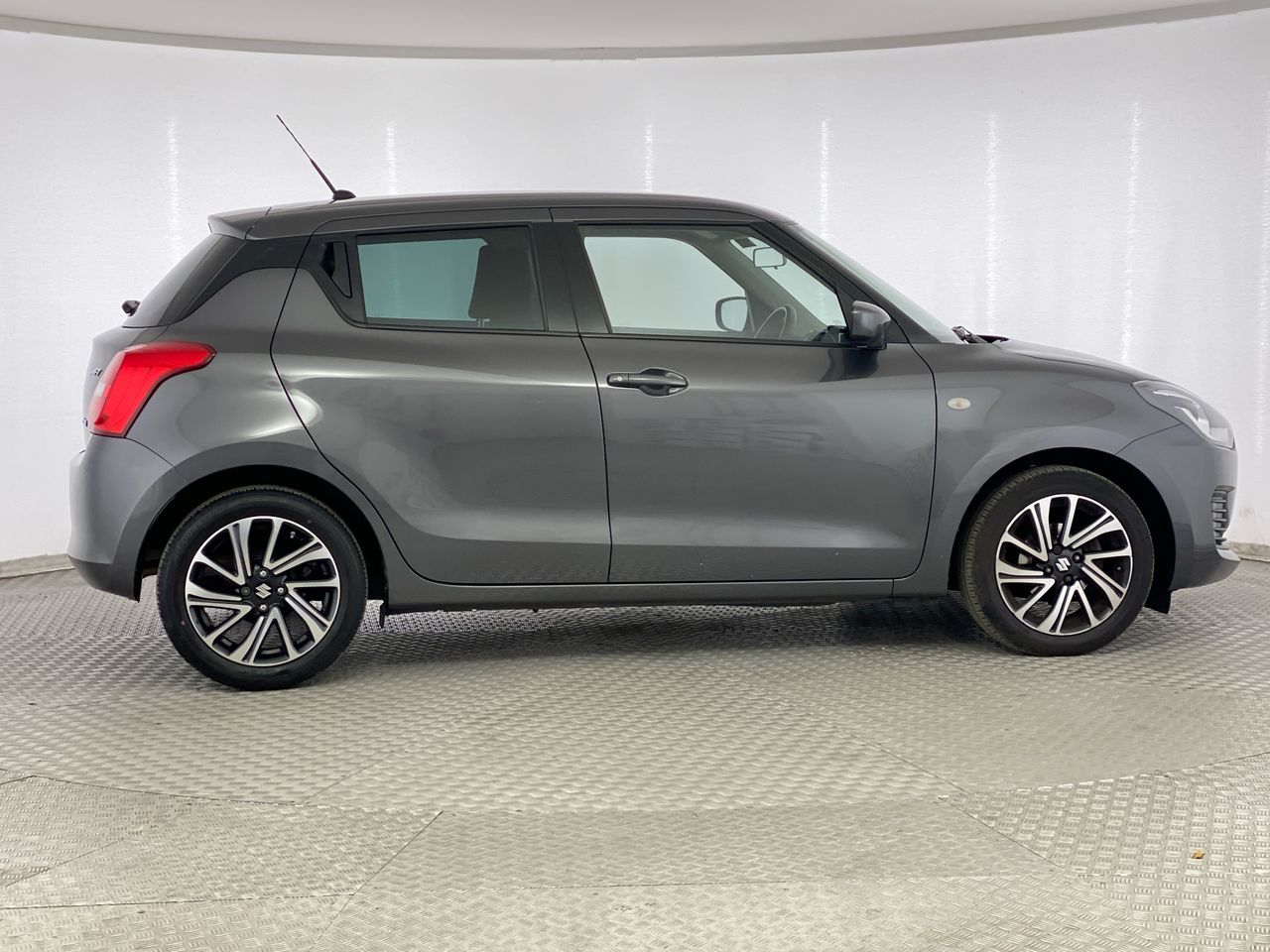 Used Suzuki Swift 2023 for sale - 76461490: Photo 8