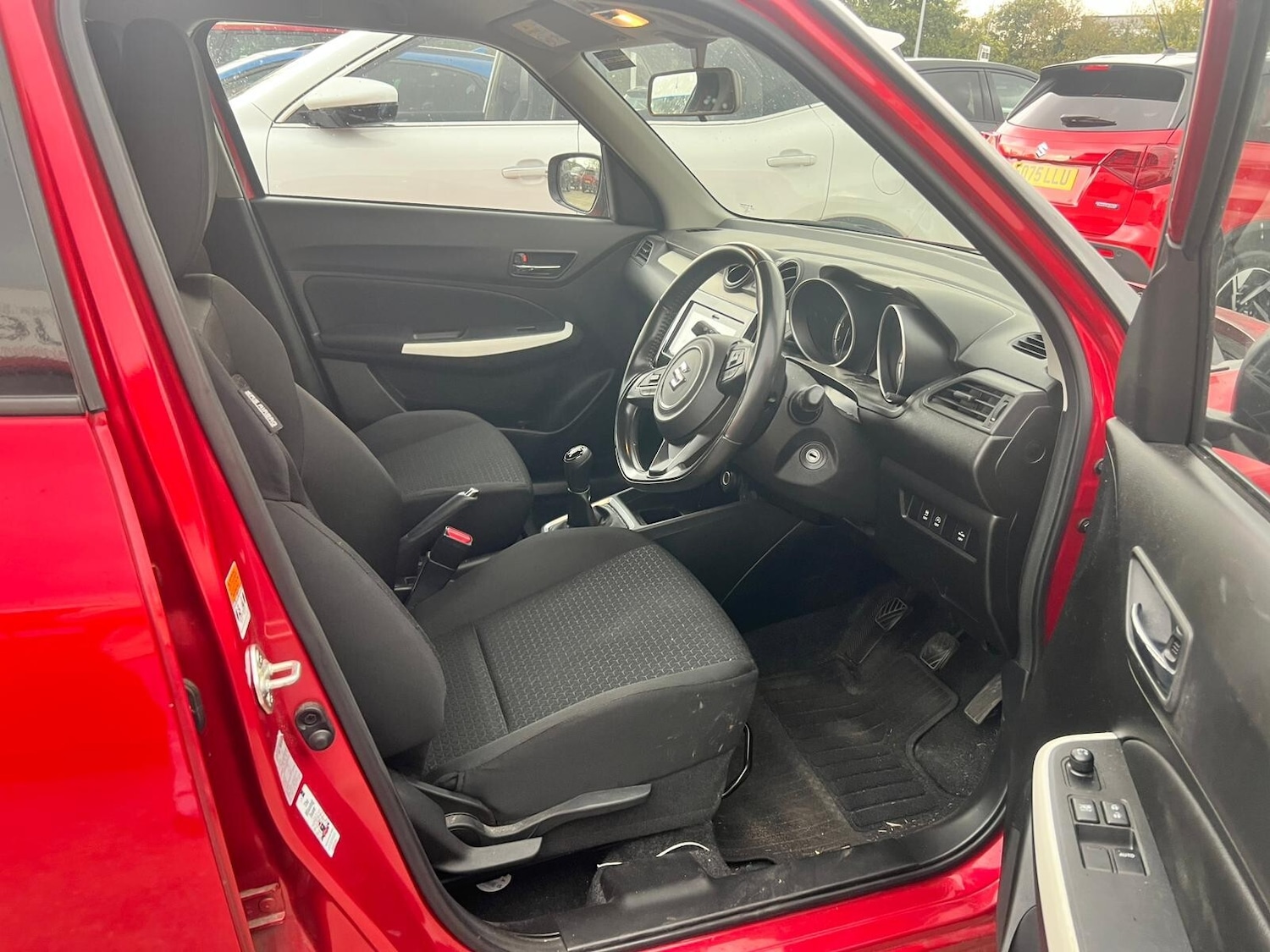 Used Suzuki Swift 2023 for sale - 76095995: Photo 14
