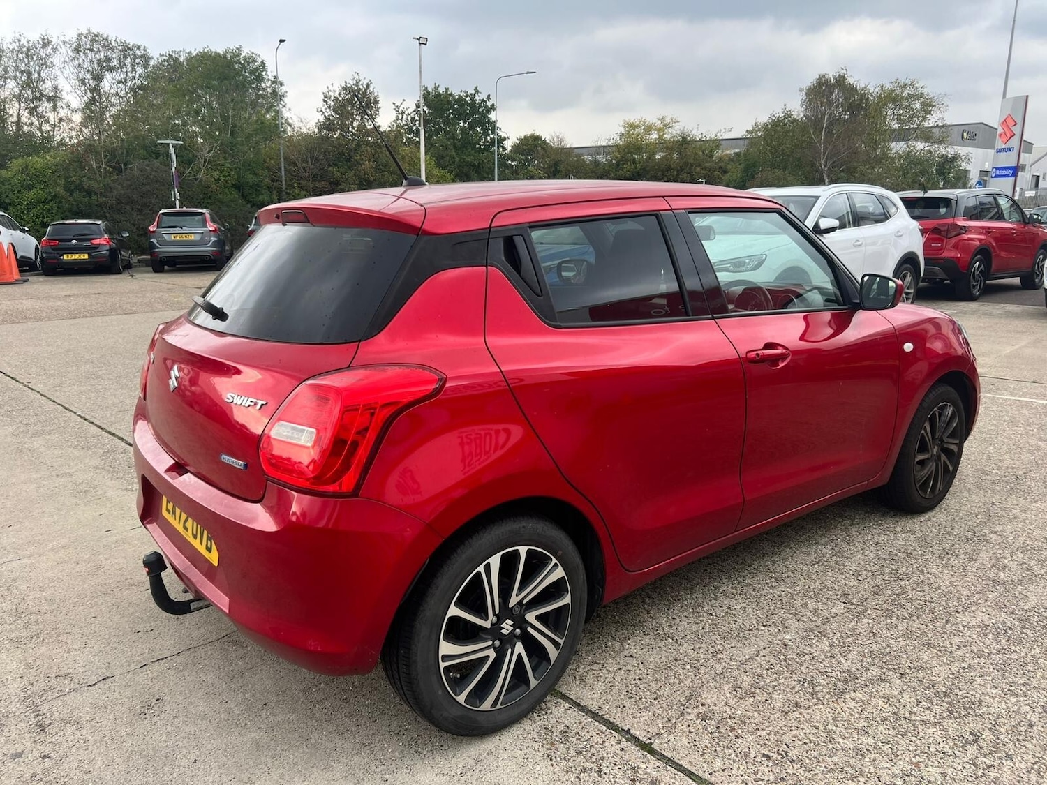 Used Suzuki Swift 2023 for sale - 76095995: Photo 3