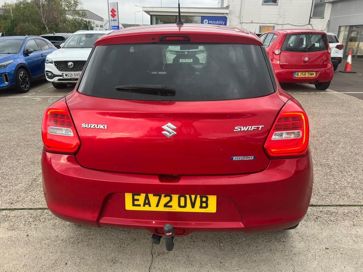 Used Suzuki Swift 2023 for sale - 76095995: Photo 4