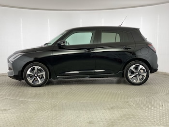 Used Suzuki Swift 2024 for sale - 75441107: Photo