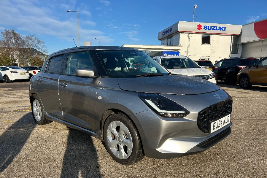 Used Suzuki Swift 2024 for sale - 76707113: Photo 1