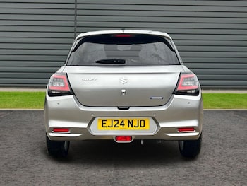 Used Suzuki Swift 2024 for sale - 76707113: Photo