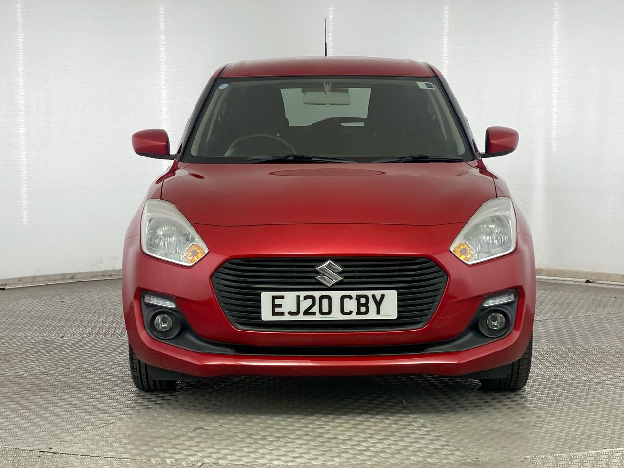 Used Suzuki Swift 2020 for sale - 76716649: Photo 2