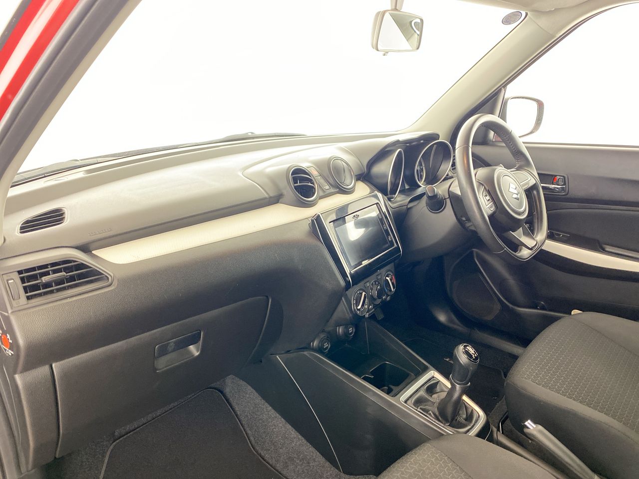 Used Suzuki Swift 2020 for sale - 76716649: Photo 24