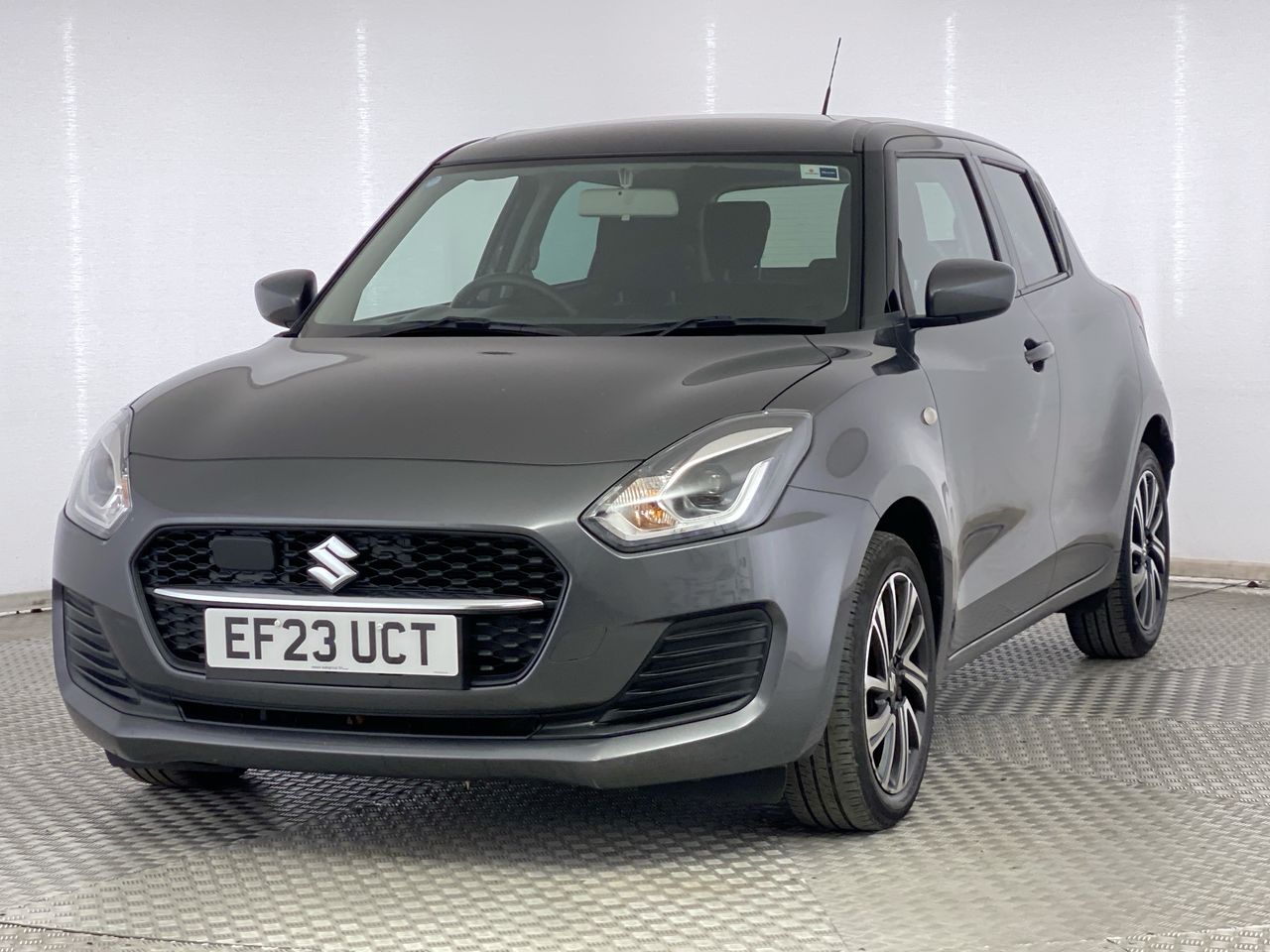 Used Suzuki Swift 2023 for sale - 76635297: Photo 3