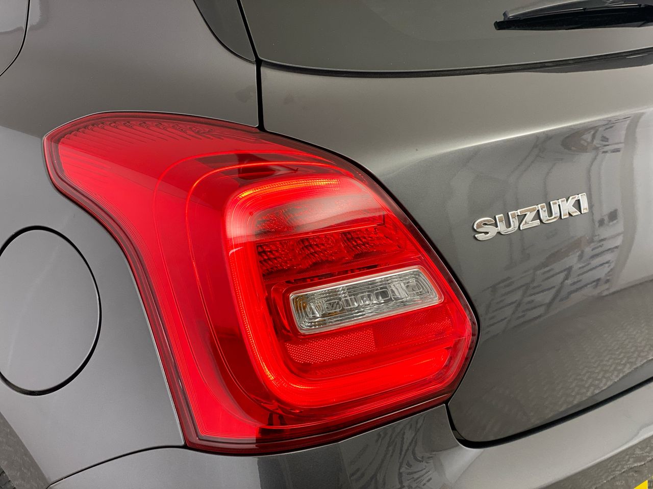 Used Suzuki Swift 2023 for sale - 76635297: Photo 31