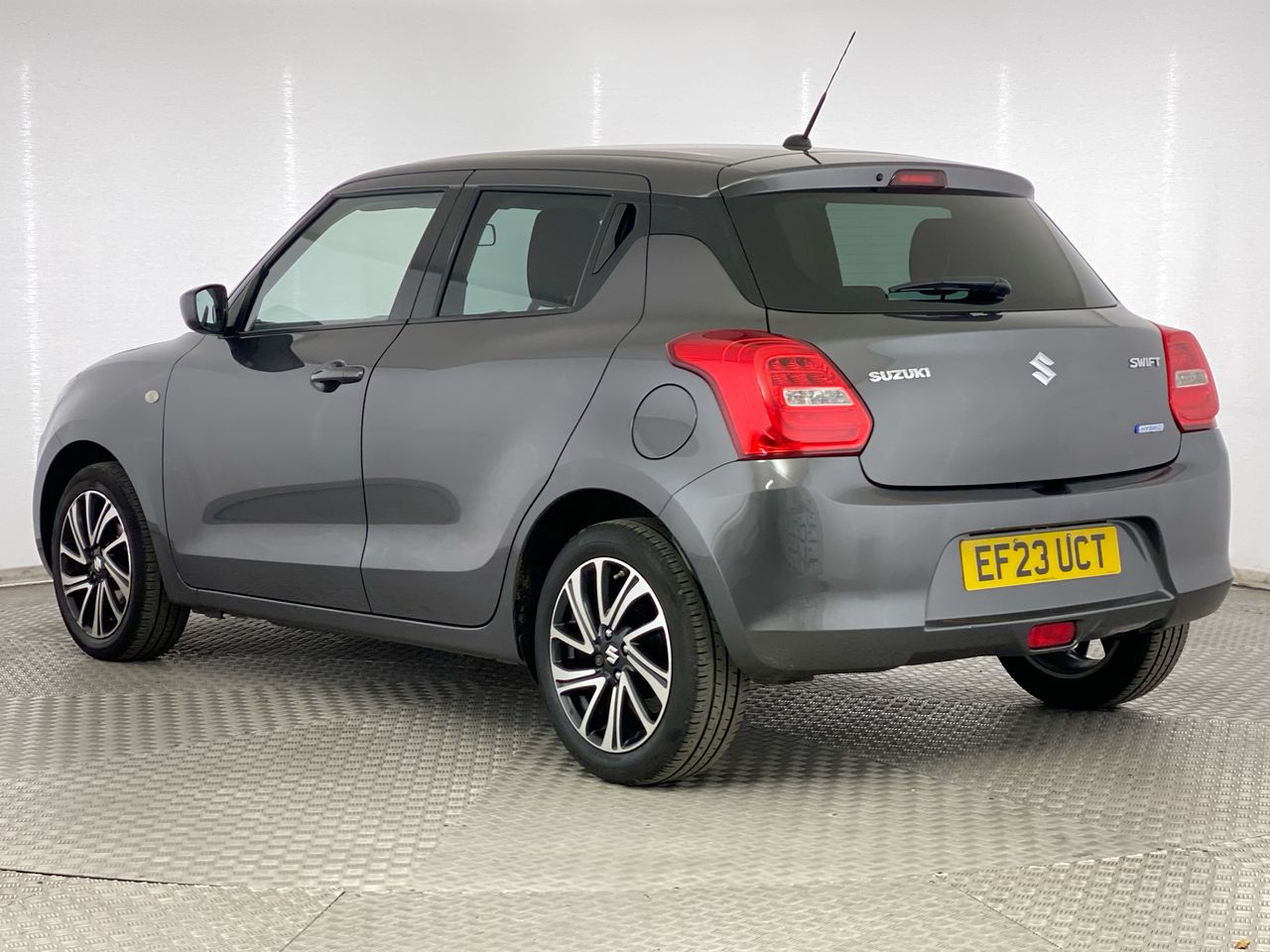 Used Suzuki Swift 2023 for sale - 76635297: Photo 5