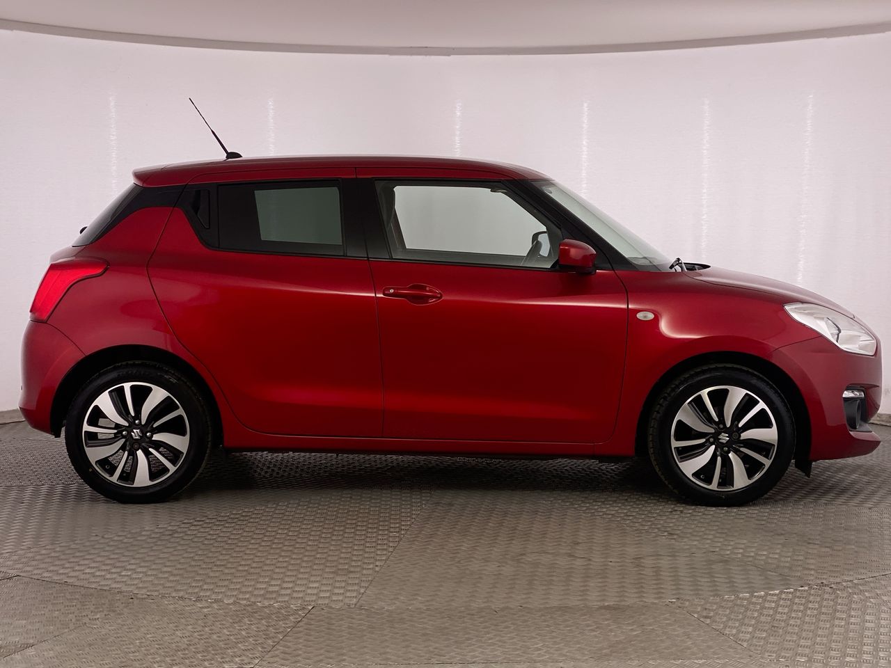 Used Suzuki Swift 2020 for sale - 76074363: Photo 8