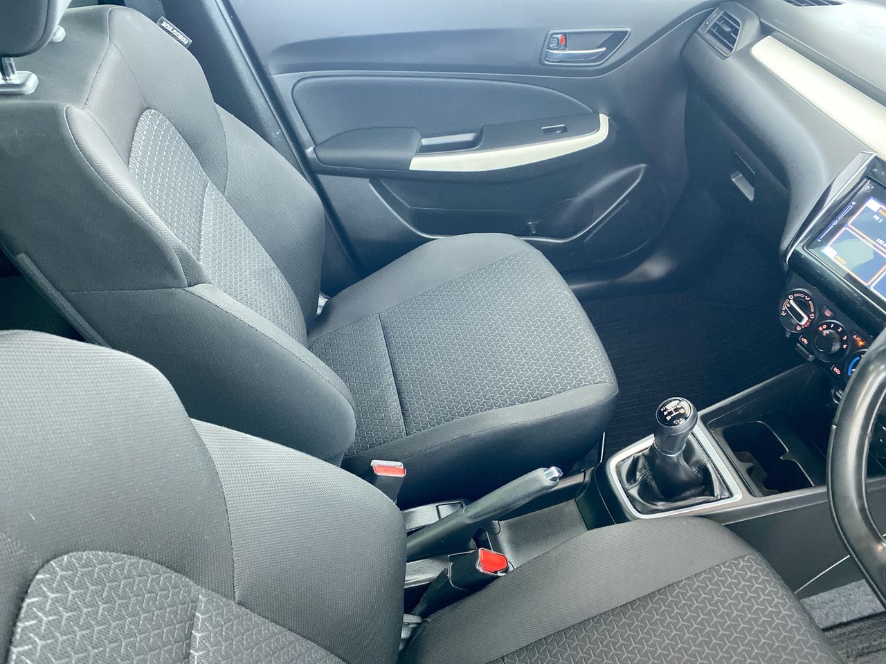 Used Suzuki Swift 2023 for sale - 76622550: Photo 23