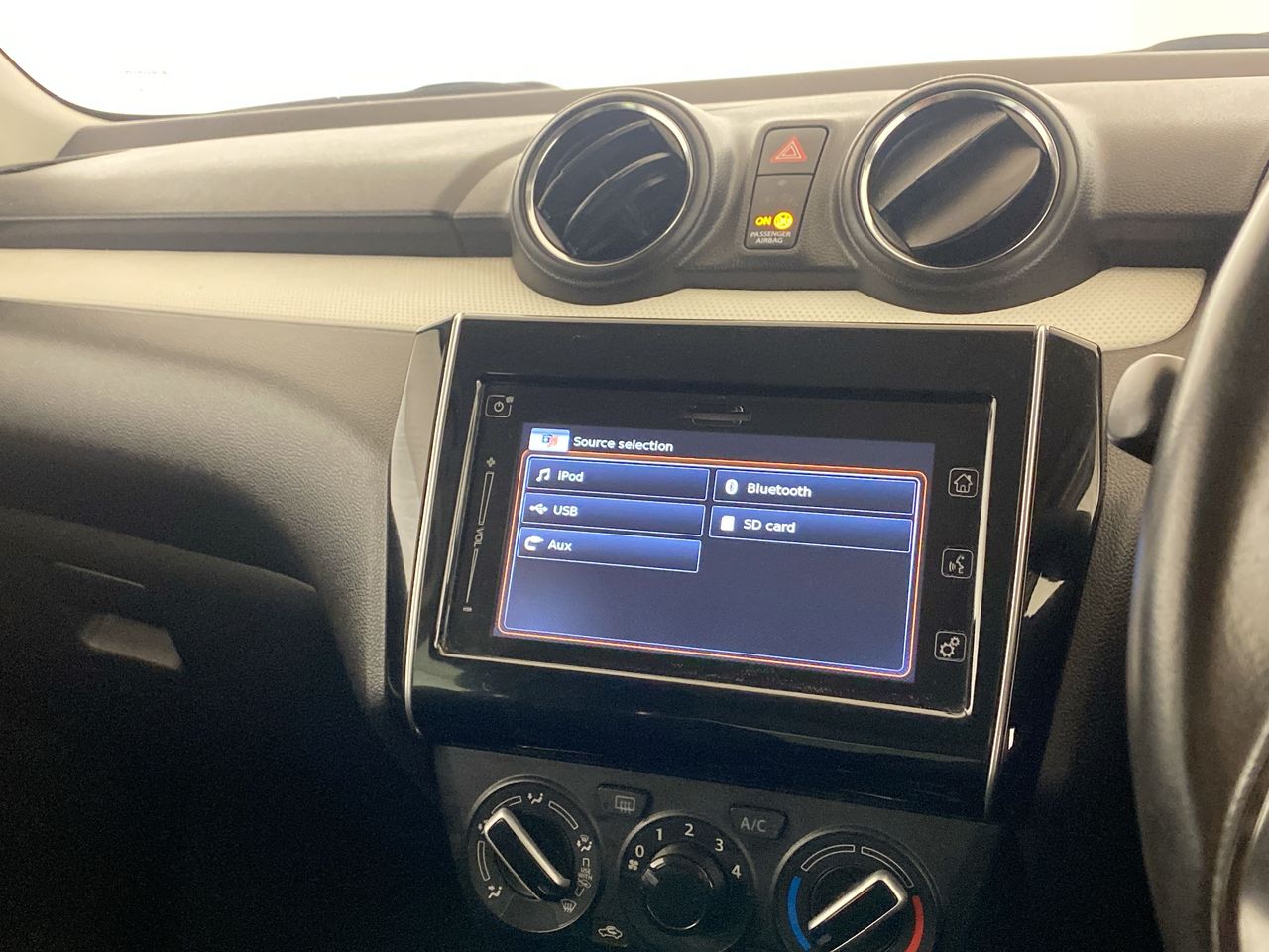 Used Suzuki Swift 2023 for sale - 76461491: Photo 20