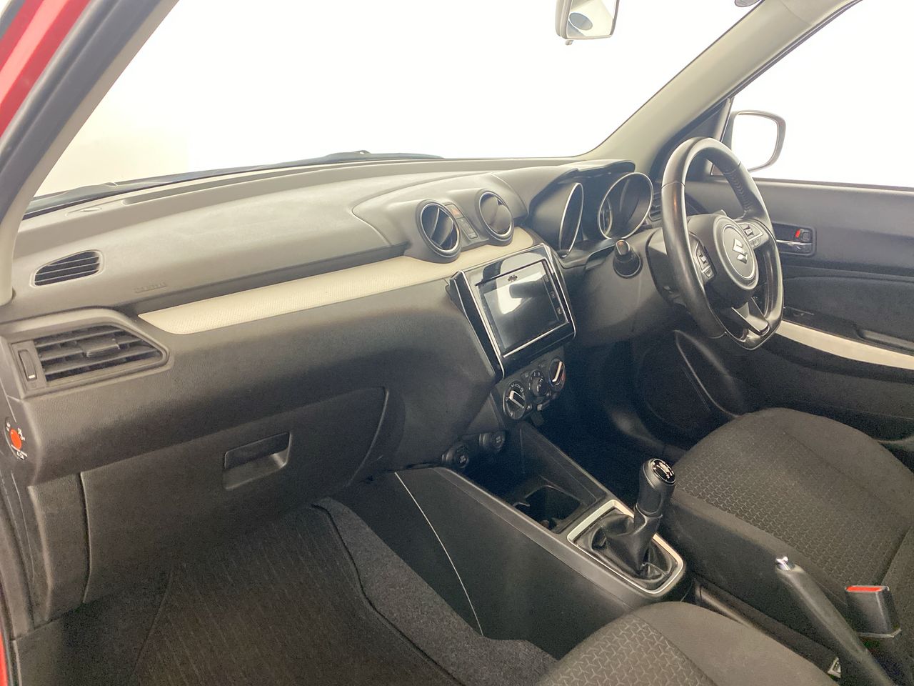 Used Suzuki Swift 2023 for sale - 76461491: Photo 25